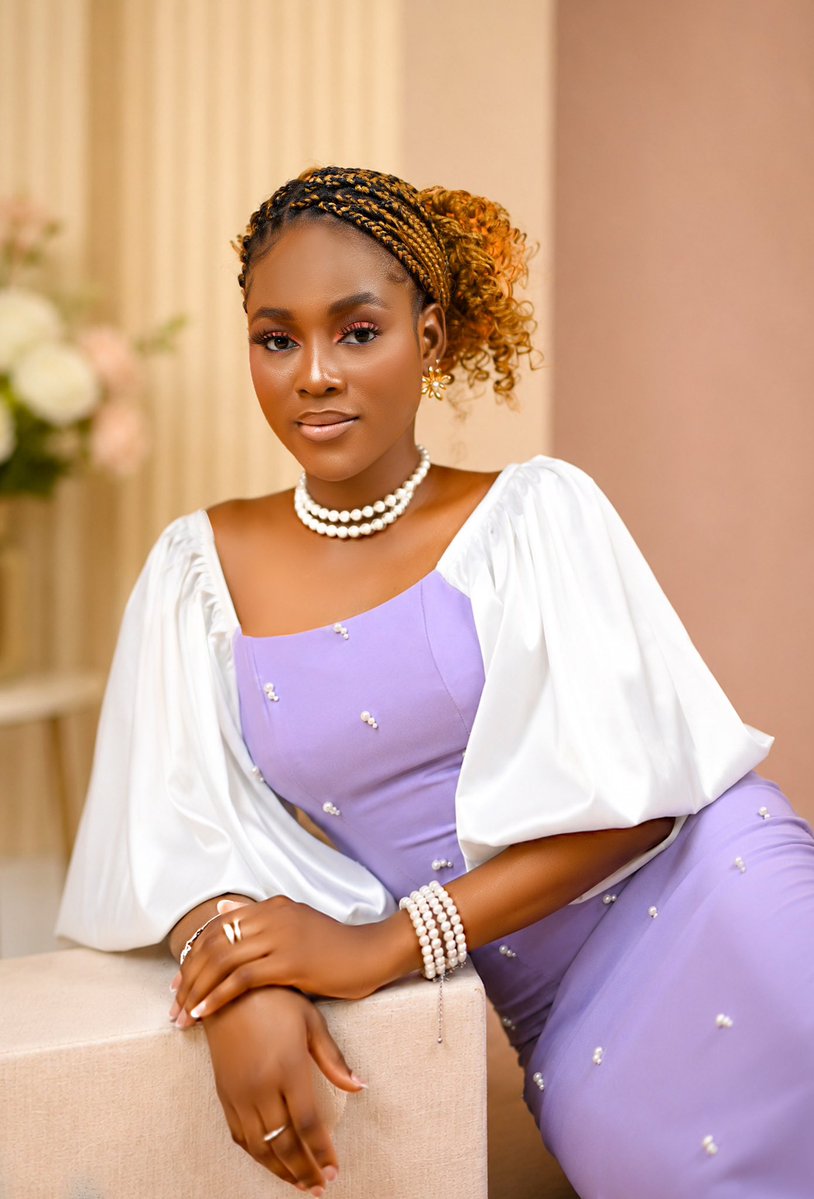 WithGraceAyo's tweet photo. Happy birthday to meee🤍✨
 Entering a new age with a grateful heart.
God has been kind to me in ways words cannot fully explain.🌷
This season is called: blessed beyond measure. #birthdaygirl #happybirthday 
#blessedbeyondmeasure https://t.co/tmvUpaYHh3