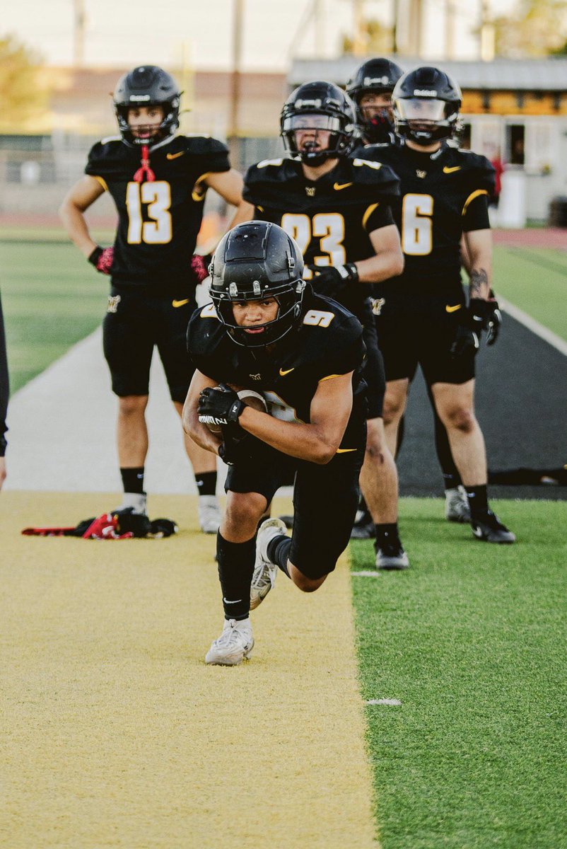 JeremiahBe45116's tweet photo. Spring ball has officially concluded. I cannot wait to hit the ground running with a tremendous team and my family let’s get after it. @_coach_peter_ @CoachMac_PHS @phsmats @PHSMATADORFB https://t.co/ED1u2TT2eB