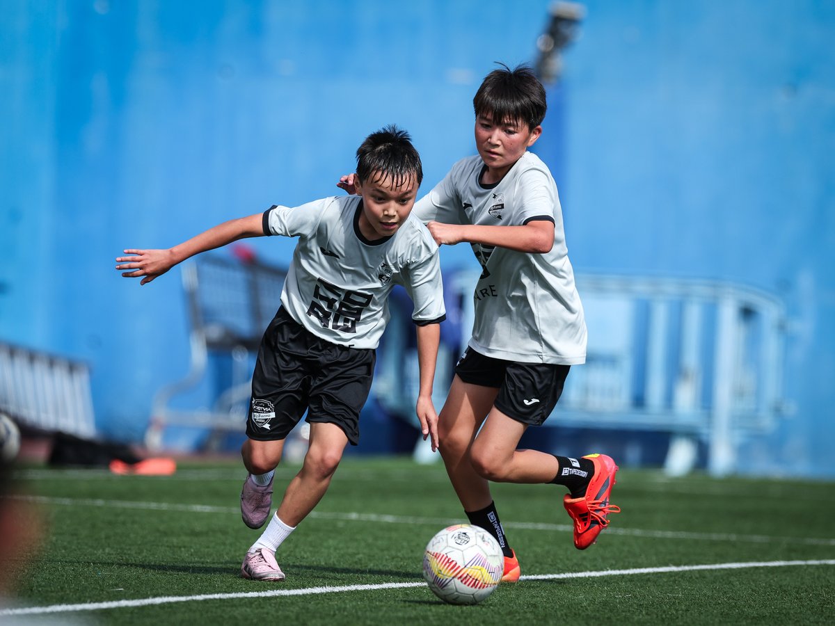 FootviaAcademy's tweet photo. Every session counts. Every detail matters. 🙌🏼

Our players train in Barcelona to integrate, compete, and demonstrate their skill in a real-world environment.
Want to stop imagining it and start experiencing it? ⚽

#BarcelonaFootball #Footvia #footviaacademy https://t.co/EL07UjXK6M