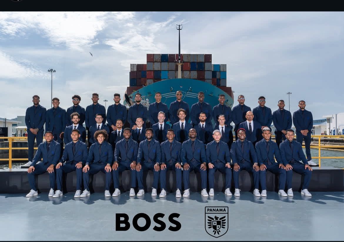 chaermcf's tweet photo. Algo que no se puede negar es que tanto esta foto como el video de los convocados estuvieron perfectos. En marketing muy bien. https://t.co/tFaI5qM1pI