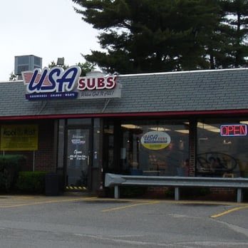 SheenPSU's tweet photo. @nhfreedom @GregMooreNH Called them subs all my life

Ate at places with Subs in the name religiously too

Derry NH on left, Beverly MA on the right https://t.co/GTiJeYtzft