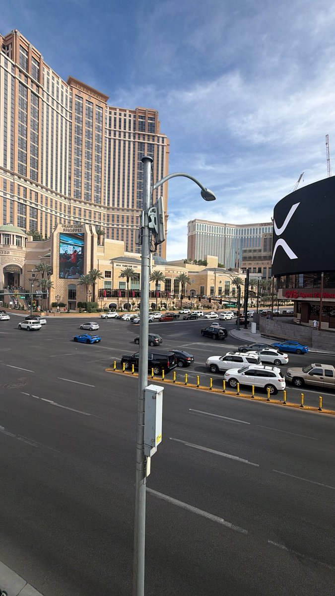 DreDallasx's tweet photo. I’m having Vegas withdrawals I wanna go back soon 😫😫 https://t.co/vNhcorQt8U
