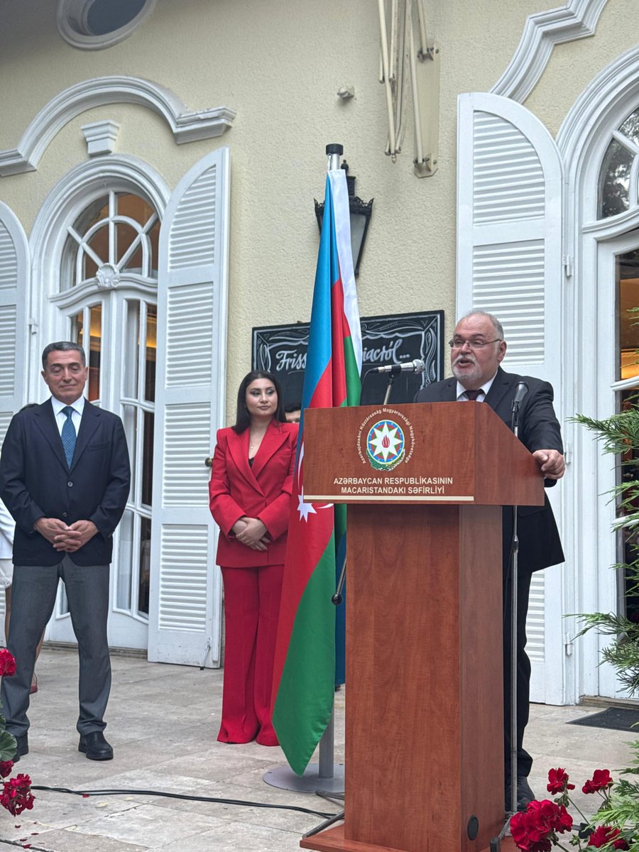 AzEmbHungary's tweet photo. The Embassy of the Republic of Azerbaijan in Hungary hosted an official reception on the occasion of 28 May – Independence Day, bringing together distinguished guests to celebrate Azerbaijan’s national holiday. 🇦🇿🇦🇿🇦🇿 https://t.co/WSj2bSXeky