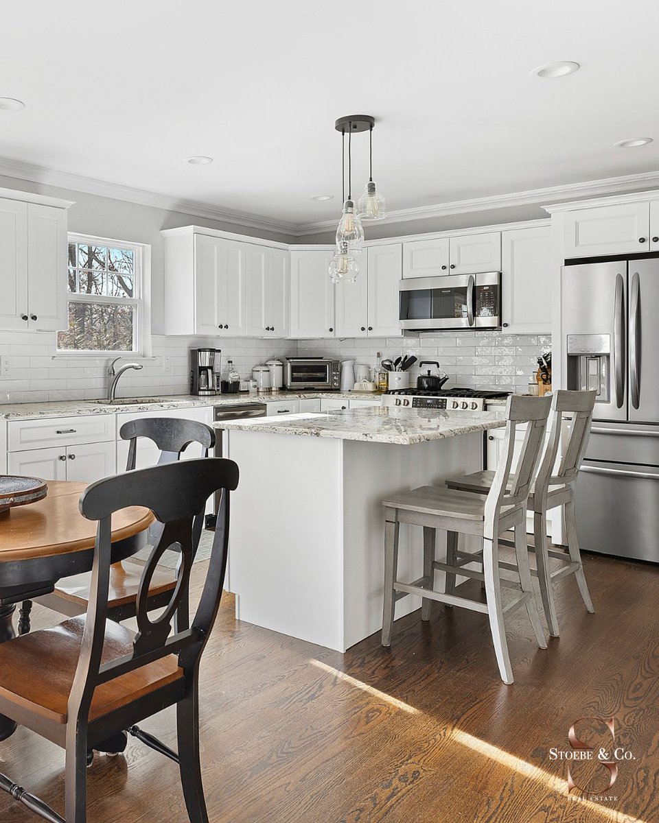 StoebeCo's tweet photo. One Day. One Open House. OFFICIALLY SOLD! 🥳🔥⁠ 3 Lincoln Avenue was a whirlwind of success, marking the second DOUBLE POP of 2026 for The Lindstrand Team! 💥 By representing both buyers and sellers, they ensured a seamless win for all. Call the experts today! 📲✨ https://t.co/qDjbj7aGN3