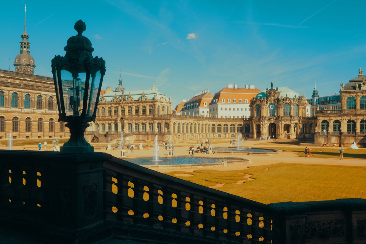 NilayPhotos's tweet photo. Beautiful day spent in #Dresden #lumixS9 https://t.co/QMWP3fPHkw