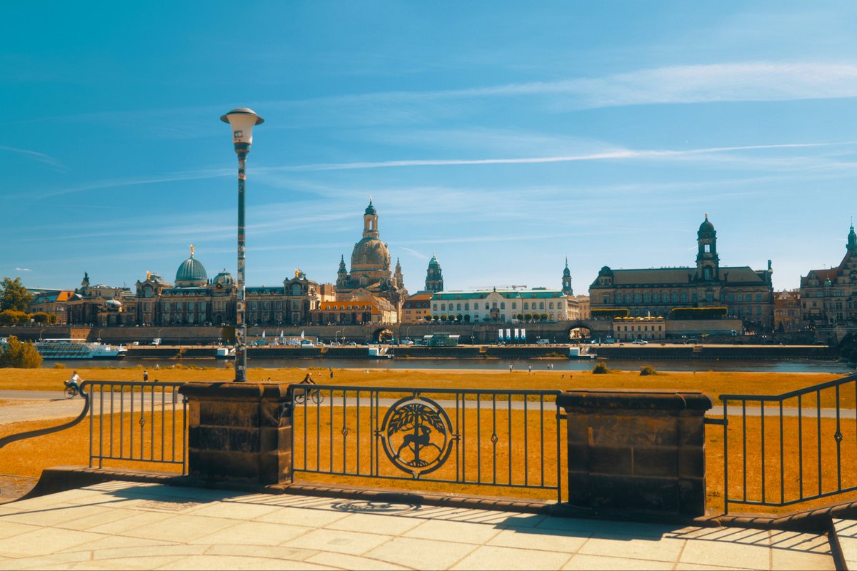 NilayPhotos's tweet photo. Beautiful day spent in #Dresden #lumixS9 https://t.co/QMWP3fPHkw