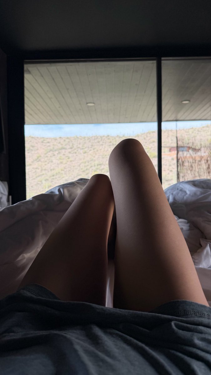 chatwithcaryn's tweet photo. id love some breakfast in bed 💗 https://t.co/uJmqzGLKto