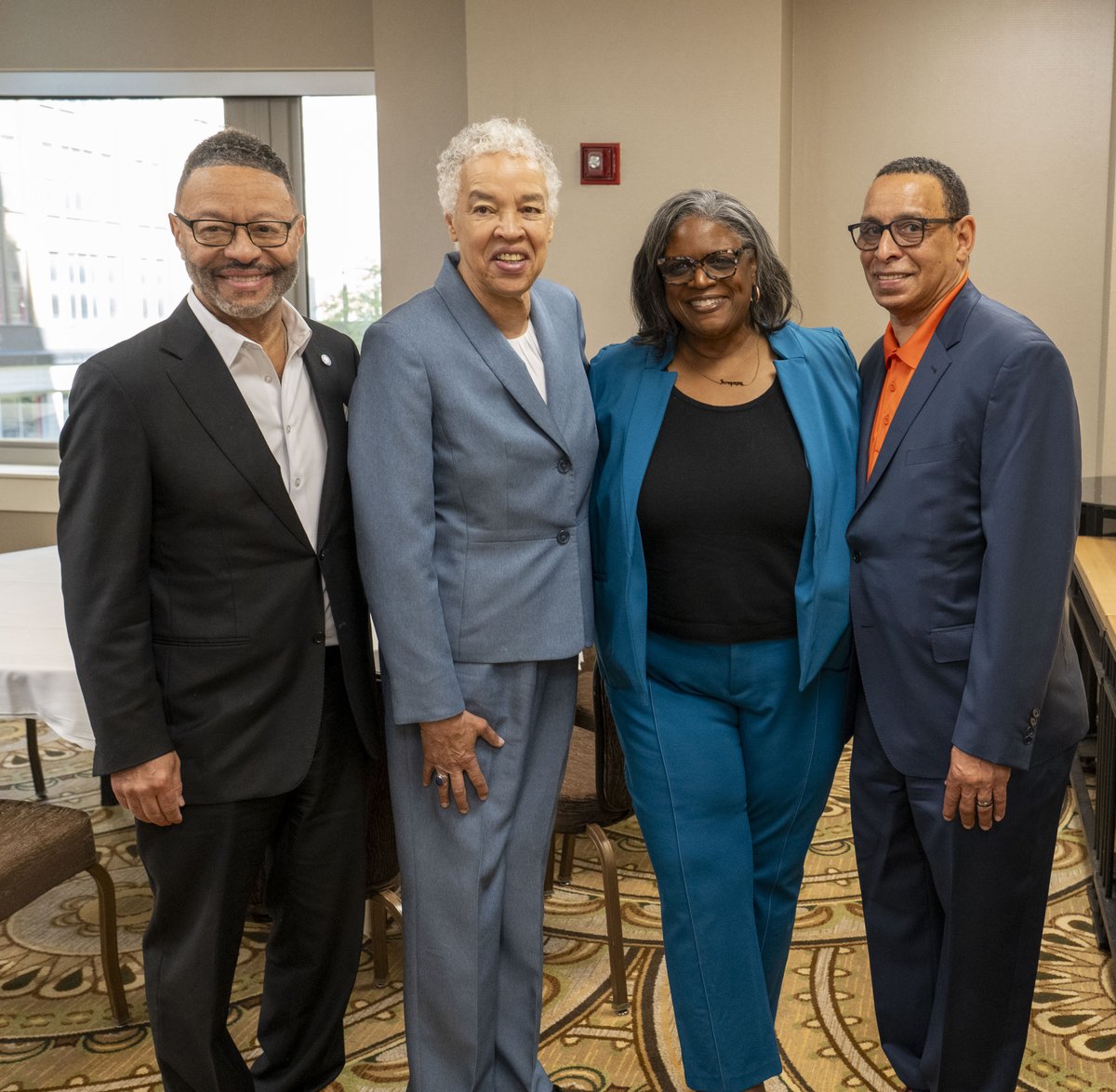 ToniPreckwinkle's tweet photo. It was great to join the Ninth Annual Hospitality Hires Chicago and see job seekers and employers come together to create new opportunities across our region. 

Thank you to the Chicago Cook Workforce Partnership, George Wright, and all the partners who made today possible. https://t.co/N6XVq7anSE