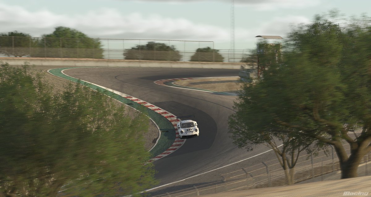 iRacing tweet media