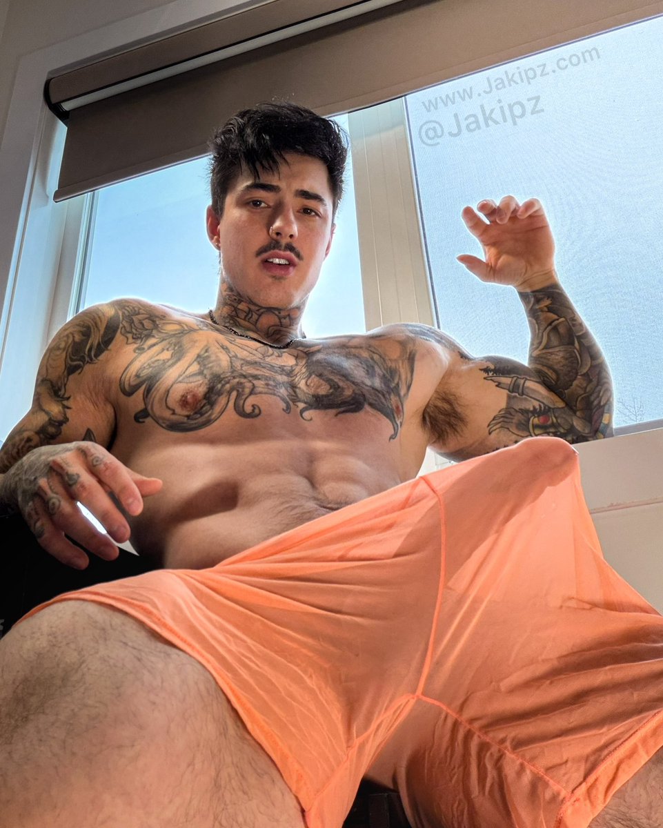 docjamesmoon's tweet photo. Se ha descontrolado esto un poco 

#SexRol #FreeRol https://t.co/m2WJWZ1tSf