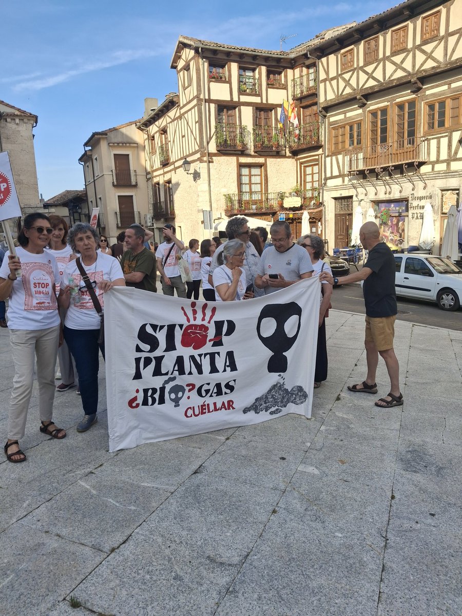 cserrano_hermo's tweet photo. Los vecinos de #Cuéllar llevan meses diciendo que no quieren macroplantas de biometano en su municipio.

Desde Izquierda Unida apoyamos sus reivindicaciones y hemos llevado hoy al pleno una moción en nombre de la plataforma.

#StopBiogás https://t.co/VROYe8rxtf