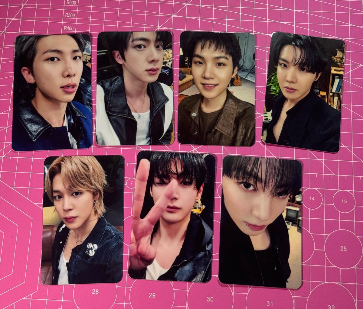 vminjguk's tweet photo. É esse tipo de acabamento e qualidade que vocês vão encontrar na minha loja ✨🐰💜 https://t.co/5RB29fBxkp