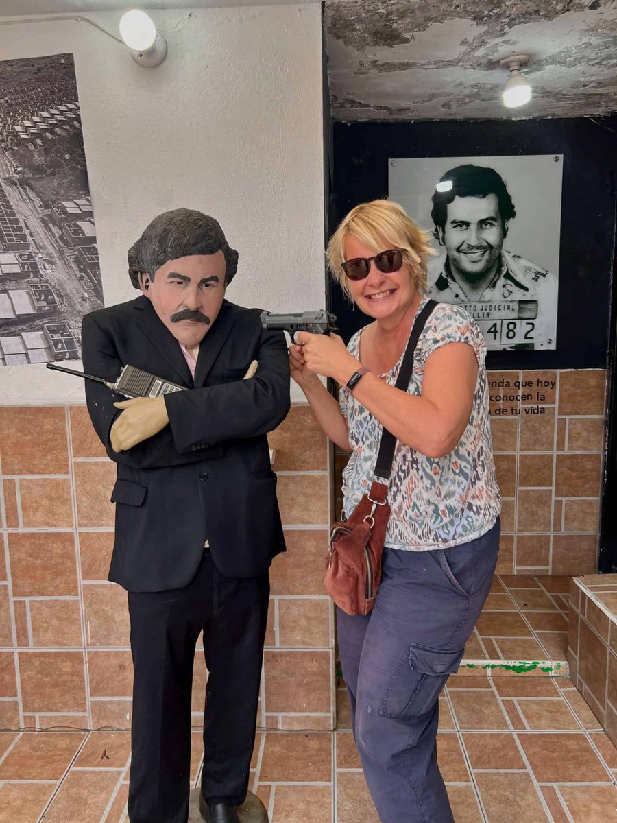 LifePartII's tweet photo. Met a local legend…

 https://t.co/FLtfuCJG5N

#ColombiaItinerary https://t.co/0G7QoglnRm