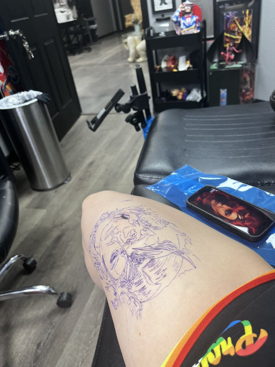 notghouIs's tweet photo. and then part one done of my new tattoo https://t.co/cYN3aUZ7iZ