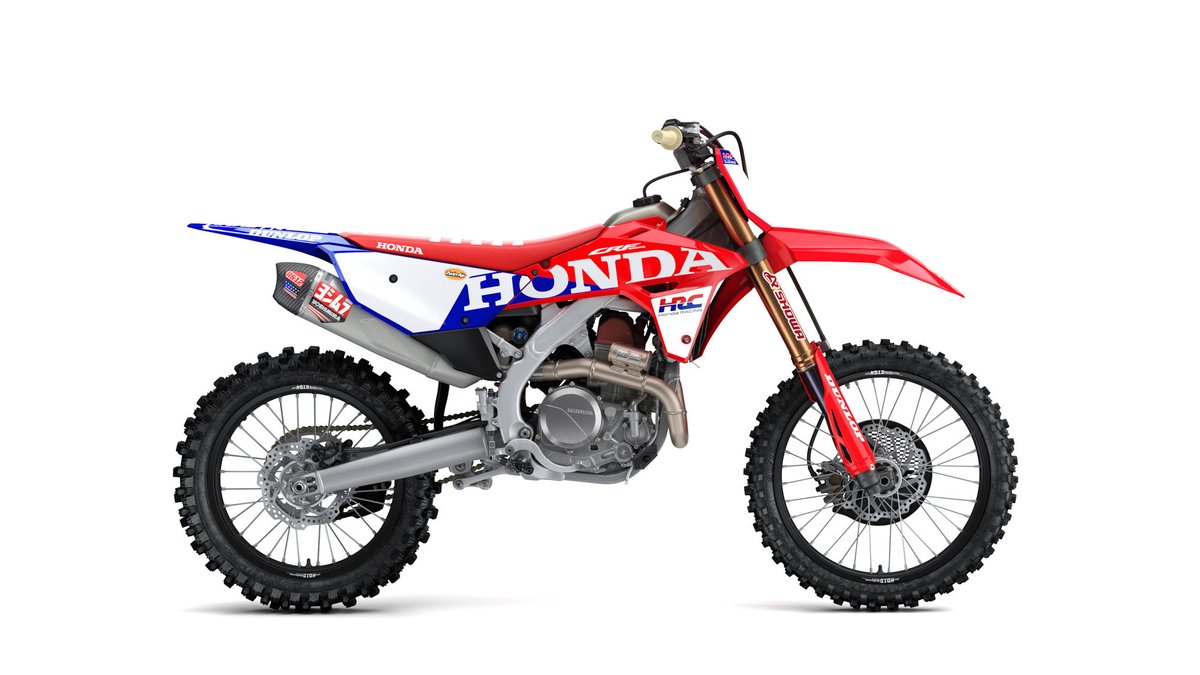 motoonline's tweet photo. Honda has taken the covers off its heavily-updated new 2027 CRF450R and HRC Works Edition, featuring the model’s most extensive overhaul in a decade, alongside a refined CRF250R line-up. Take an up-close look at the entire range in Detailed. 🔗 https://t.co/TsrRsw5c3y https://t.co/RH3oEYDIqS