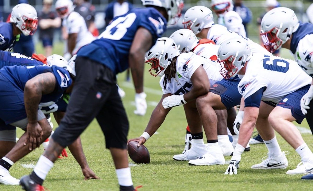 HurwitzSports's tweet photo. Some photos from yesterday’s OTA practice (via @Patriots) https://t.co/d9Sh5gBRA3