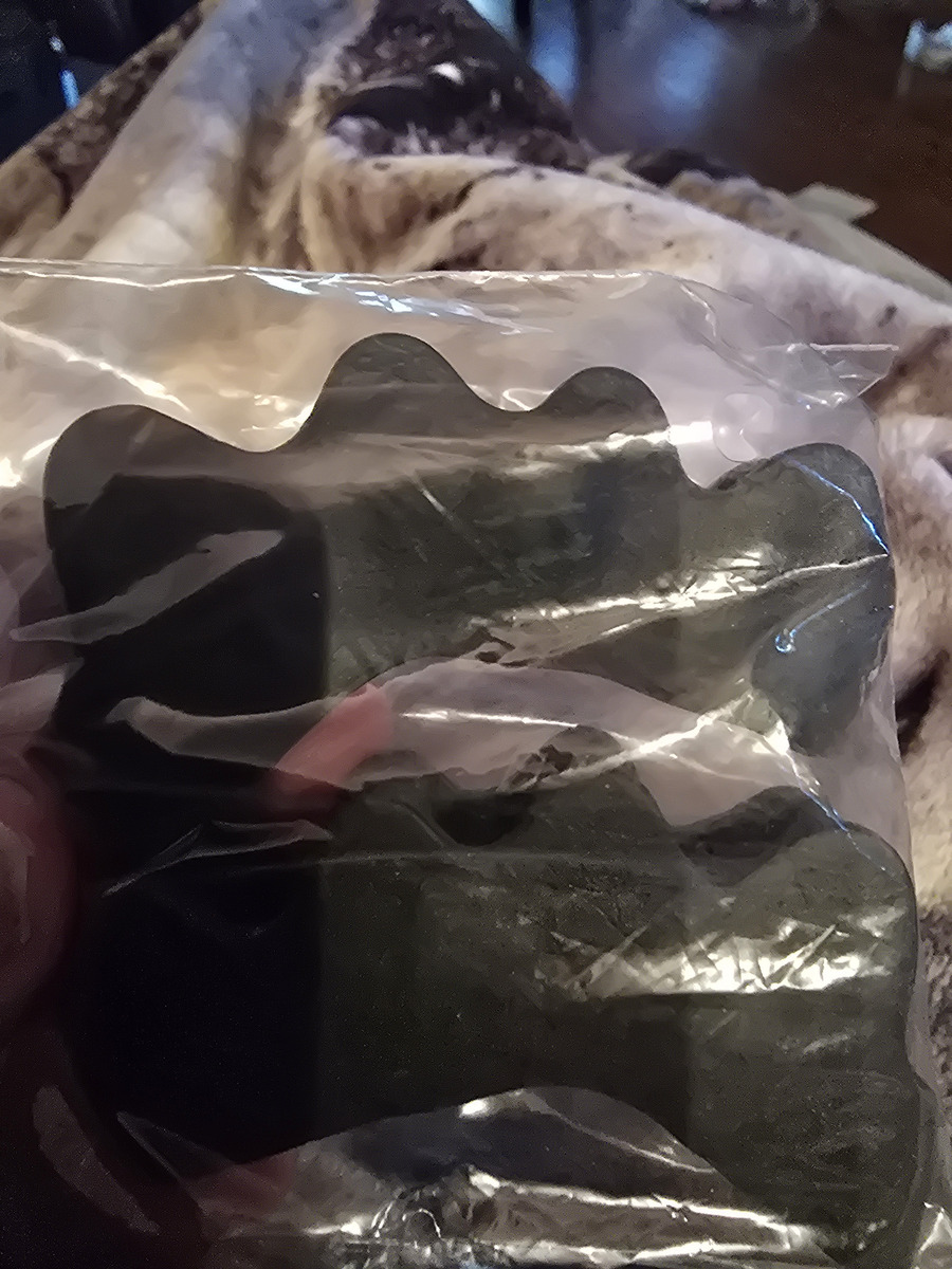 safelyhq's tweet photo. I didn't order, Everly, IA, USA - I recived what my be makeup brush holders from Esaer Carrell https://t.co/97OPPC5P5v
#unorderedpackage https://t.co/bTB6bq2c0n