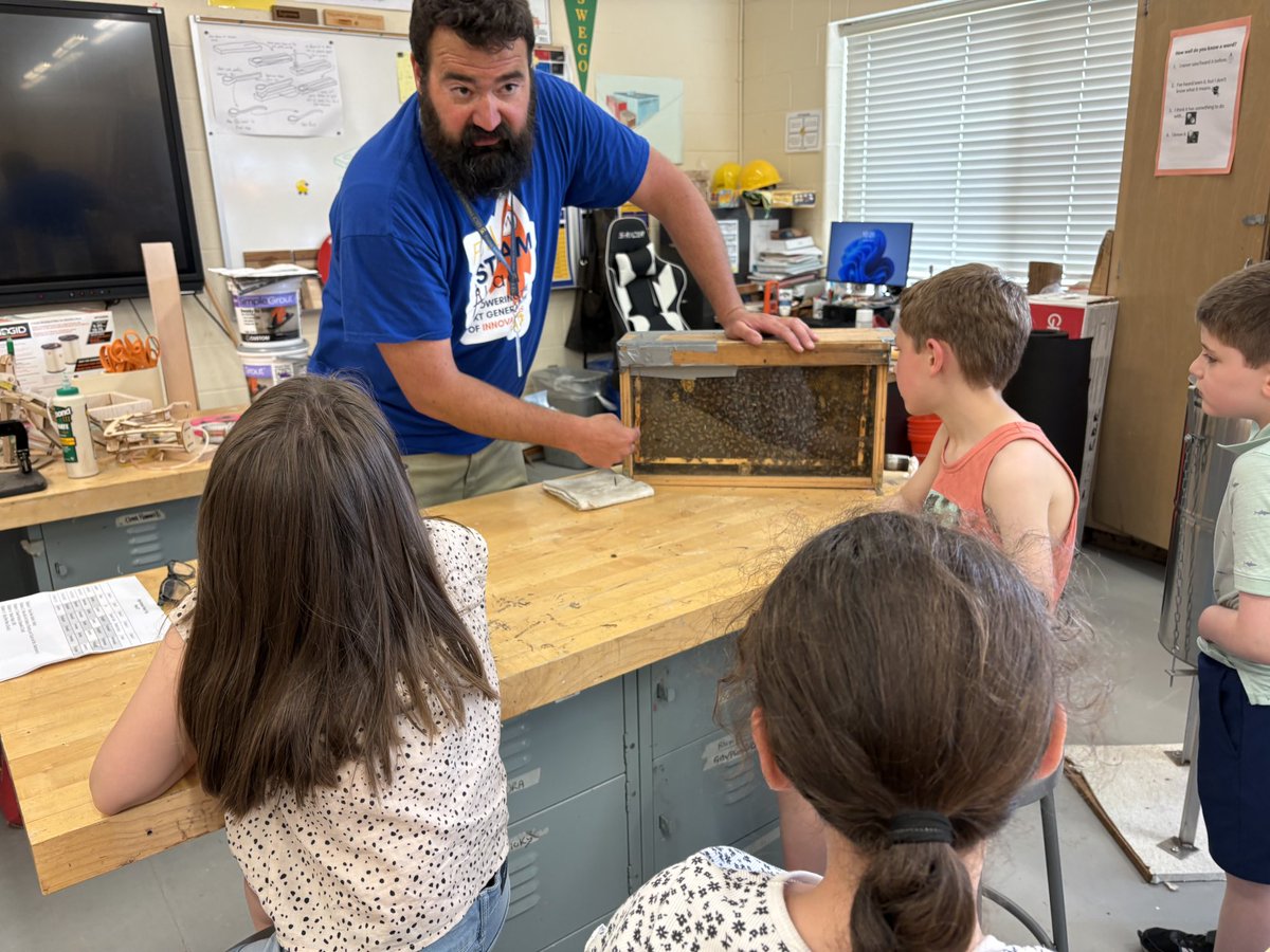 MECSDSpartans's tweet photo. Welcome, Class of 2036!

Homer Brink’s entire second grade team took a tour of the high school yesterday!

A special thank you to Mr. Brown, Mr. Beard, and Mrs. Mastroianni for their hard work in creating such a meaningful experience for our students. https://t.co/eH2a2nf8Yj