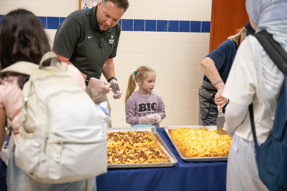 SweetHomeCSD's tweet photo. Our annual STARS Breakfast is a special celebration of students Grades 9-12 who finish the year with 90% or higher GPA, no course failures, no more than 10 unexcused absences, and no ISS/OSS infractions. 

Congrats to our Panthers for working hard all year! #WeAreSweetHome https://t.co/Vo59OwgGHY