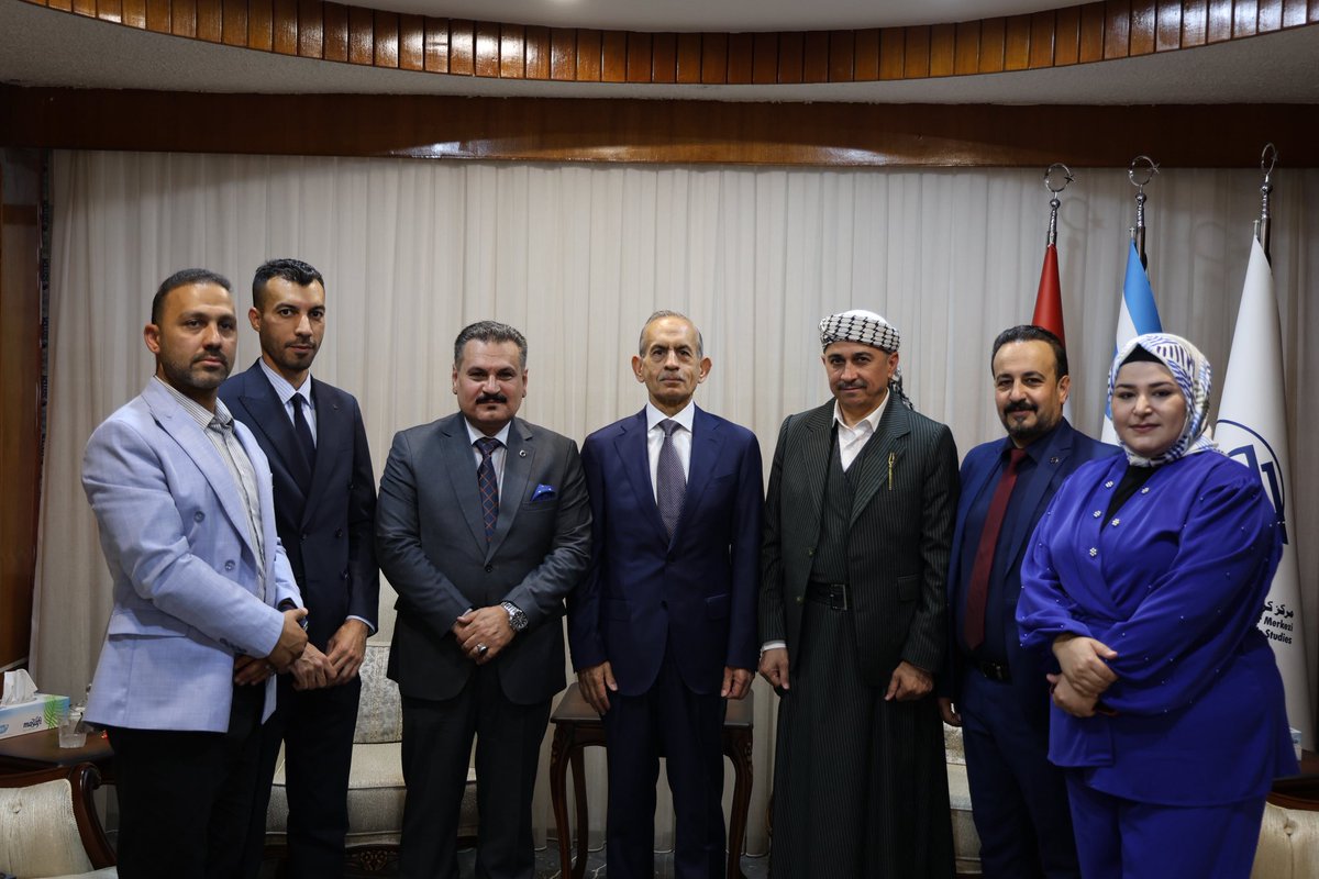 ITChasanturan's tweet photo. Kurban Bayramı münasebetiyle, siyasi ve toplumsal şahsiyetlerden oluşan kıymetli misafirlerimizi ağırladık. Bayram tebri̇kleri̇ni̇n karşılıklı paylaşıldığı bu anlamlı buluşmada; toplumsal dayanışma, birlikte yaşama kültürü ve kardeşlik değerlerinin önemi vurgulandı. Cenab-ı Allah’tan, bu mübarek günlerin Irak’a ve aziz halkına huzur, istikrar ve hayırlar getirmesini niyaz ediyoruz.