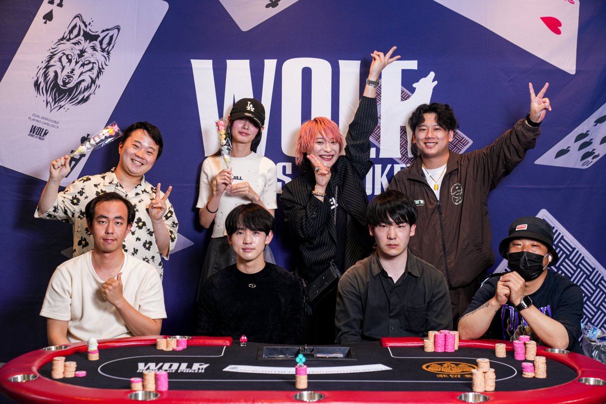 WOLFPOKER2018's tweet photo. 【#10 SUPER RUNNER】

FINAL TABLE（※敬称略）

1 KEN 282,000
2 MASON666 178,000
3 イテミン 65,000
4 ぎれ 106,000
5 ニシカド 53,000
6 モモカ 144,000
7 ワイン 49,000
8 かつくん 22,000
9 たいよう 81,000

#WOLF_POKER https://t.co/u28PP7GyKk