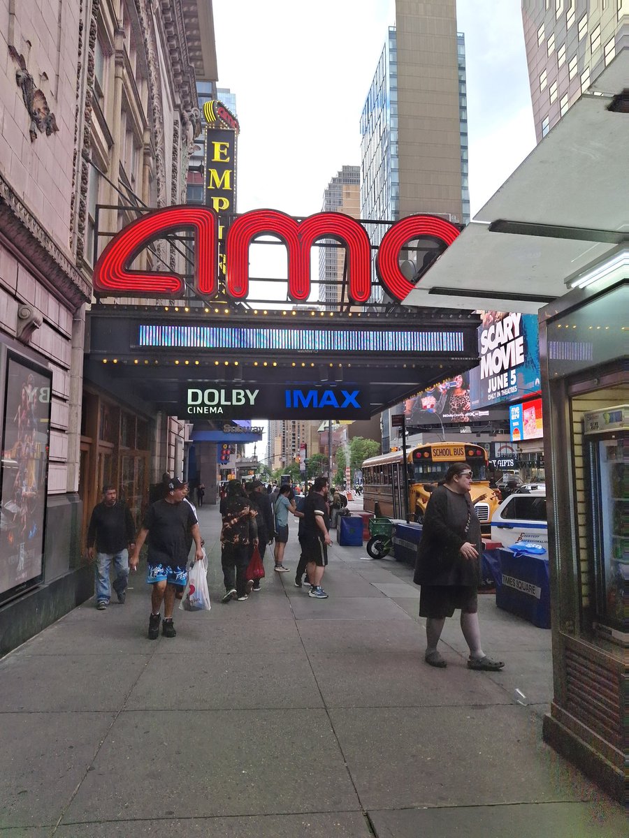 Cheavor's tweet photo. At the "Tuner" Movie Showing at AMC Empire 25, Times Square | Cast: #LeoWoodall #HavanaRoseLiu #DustinHoffman #JeanReno | #Tuner | #TimesSquare #AMCempire #atAMC https://t.co/uNJA8cMBLh