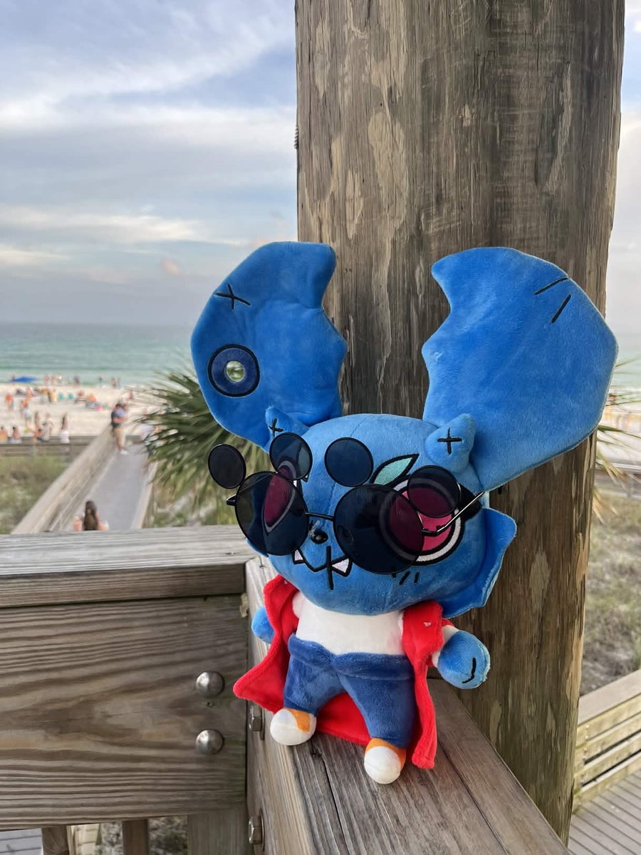 PMStudiosUSA's tweet photo. Vacation interrupted! Pipistrello confirms a FREE Nintendo Switch 2 upgrade for Pipistrello and the Cursed Yoyo is in the works!

🏖️We'll have more info to share soon! @PocketTrap https://t.co/xqRIVJPgXu