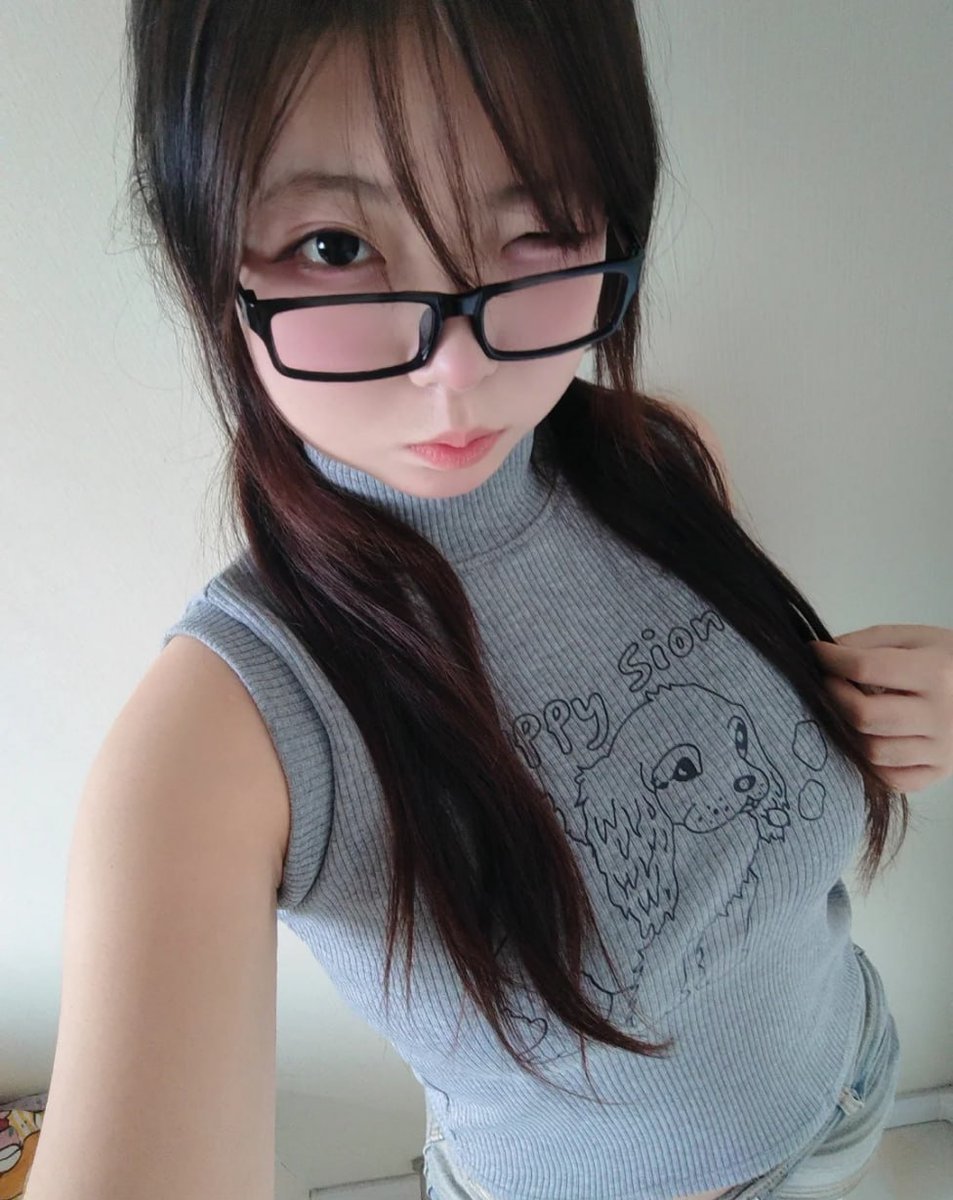 梨醬 tweet media