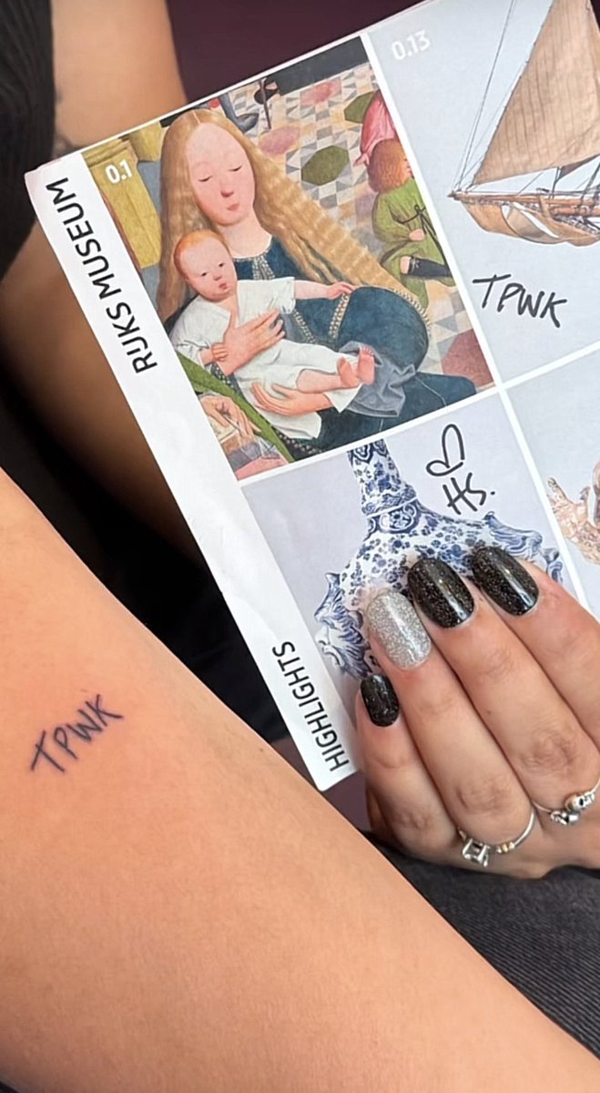 HS_News_2's tweet photo. Harry also wrote “TPWK”, which the fan already got tattooed, and signed a Rijksmuseum brochure

- May 27, 2026 https://t.co/RVm5EdtKbM