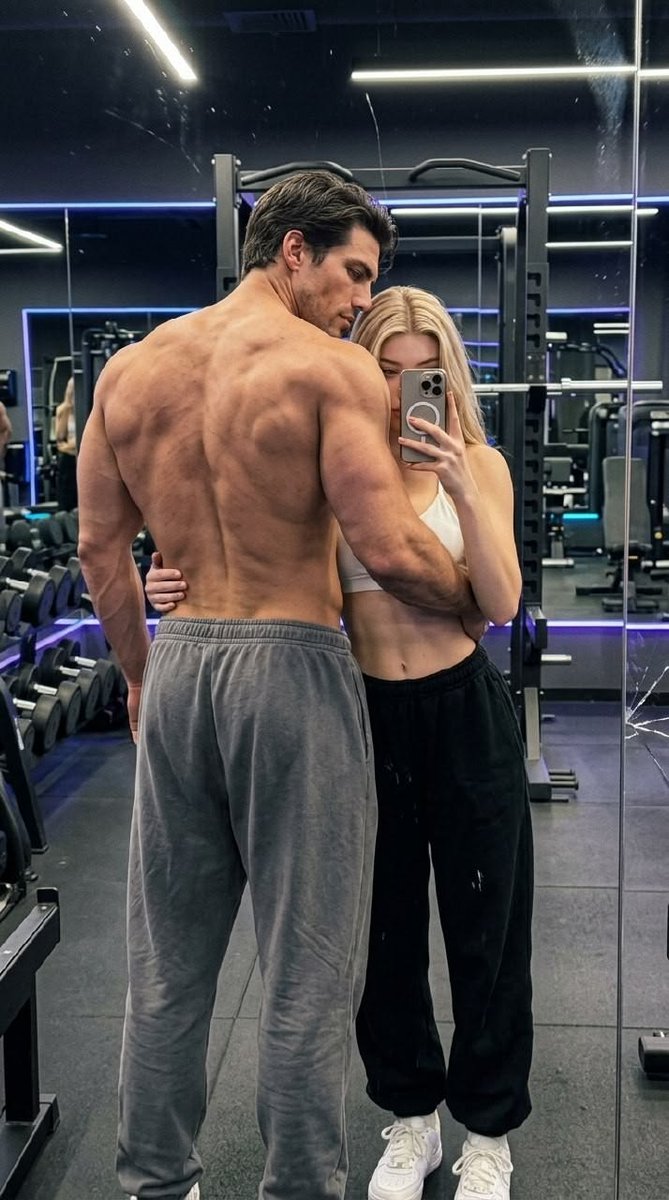 cutelovemood's tweet photo. gym dates > everything https://t.co/wQvD9Pev1v