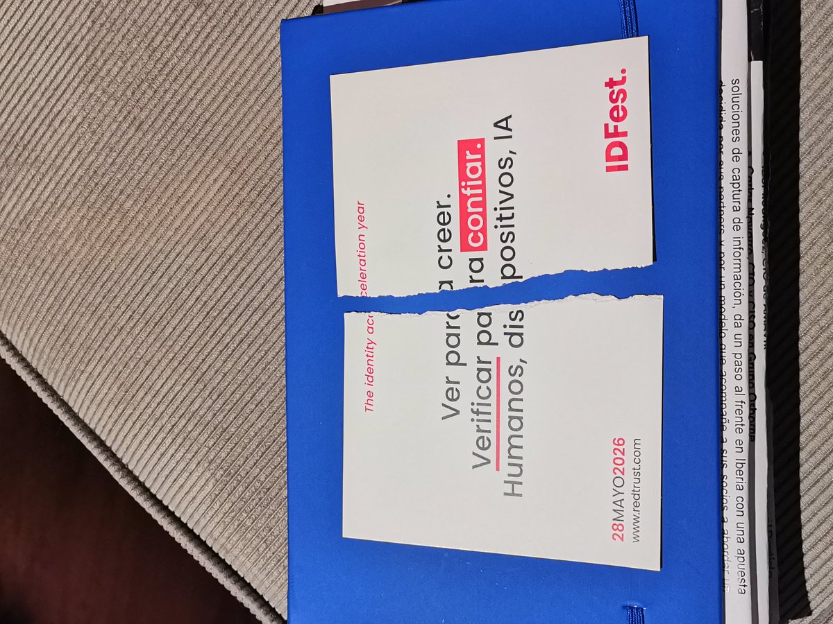 JotaRinus's tweet photo. pues salió el truco, a pesar de las ID barajadas @_redtrust https://t.co/PmAdfq5p3l