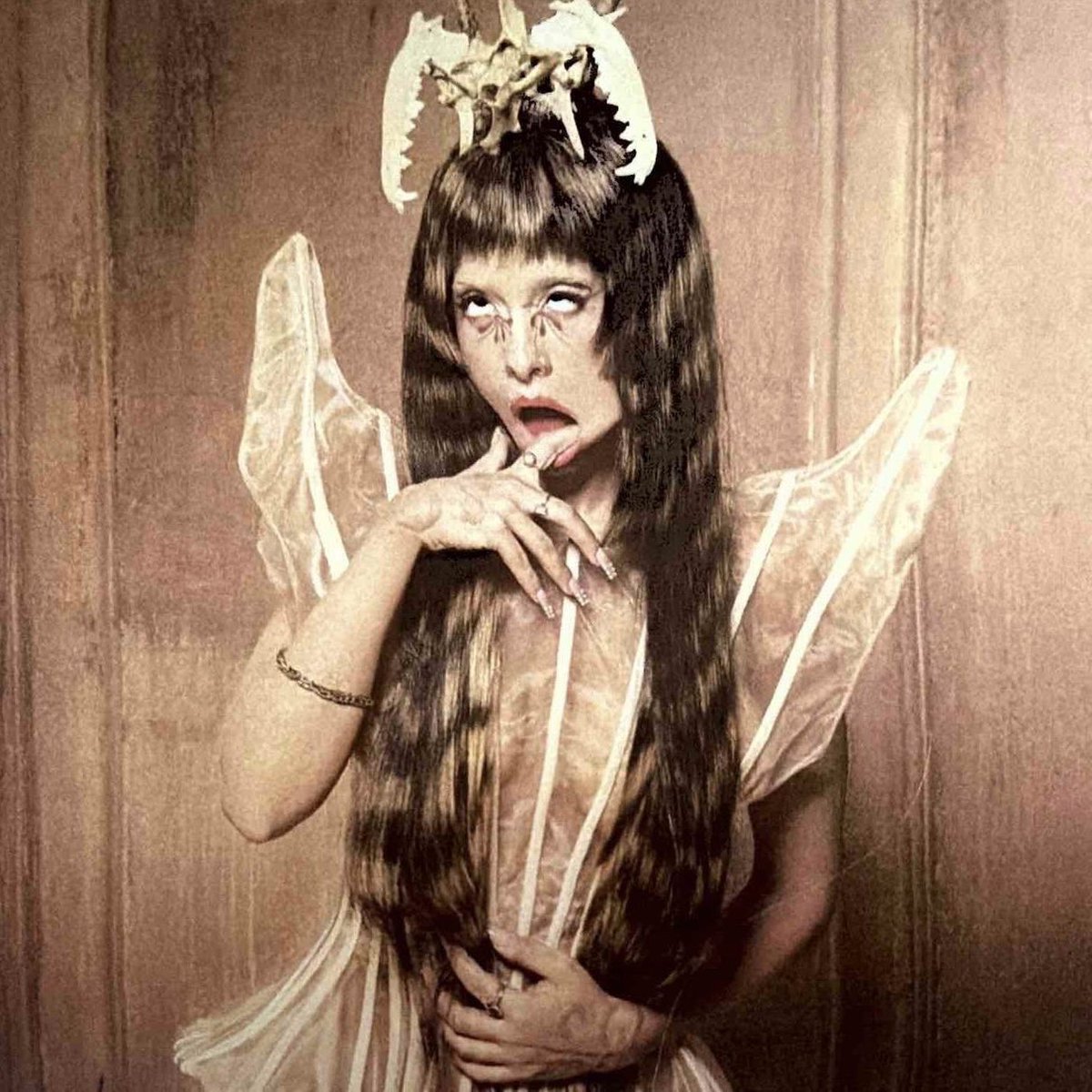 MELSHUB's tweet photo. Melanie Martinez via 1883 Magazine https://t.co/8zLWLu6pCT