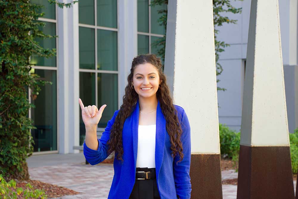 fgcu's tweet photo. Adriana Hall's journey as an Eagle took her to the Amazon rainforest in Peru, volcanoes in Ecuador and Bolivia, joining Kappa Delta and the Honors College, and now, a six-month marketing internship with Arthrex in Germany! ✈️🦅

Read more on FGCU 360: https://t.co/55iGhzx2tQ https://t.co/evcL4xZ6mN