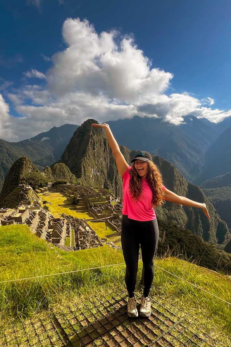 fgcu's tweet photo. Adriana Hall's journey as an Eagle took her to the Amazon rainforest in Peru, volcanoes in Ecuador and Bolivia, joining Kappa Delta and the Honors College, and now, a six-month marketing internship with Arthrex in Germany! ✈️🦅

Read more on FGCU 360: https://t.co/55iGhzx2tQ https://t.co/evcL4xZ6mN