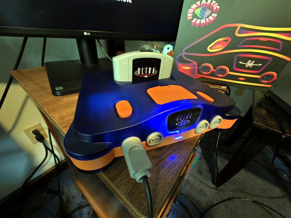 zerohimself's tweet photo. Ok, so my day gig - upon deal payout has absolutely GHOSTED me..  (spoiler they didn't pay what they owe me)

Dropped prices on the two n64's listed on https://t.co/sCLy5sWt9o 

Starting at $399 + free domestic shipping

PSU is additional.

and i'll be livestreaming some N64's and SNES's shortly!