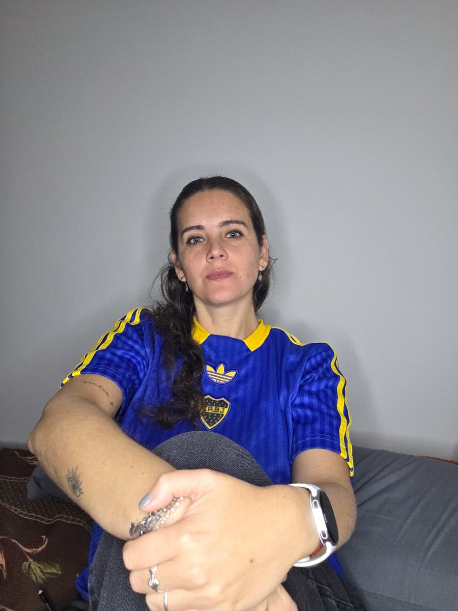 Florzzs's tweet photo. Vamos hoy Boca de mi vida! 💙 💛💙 https://t.co/WPiqNiiz1X