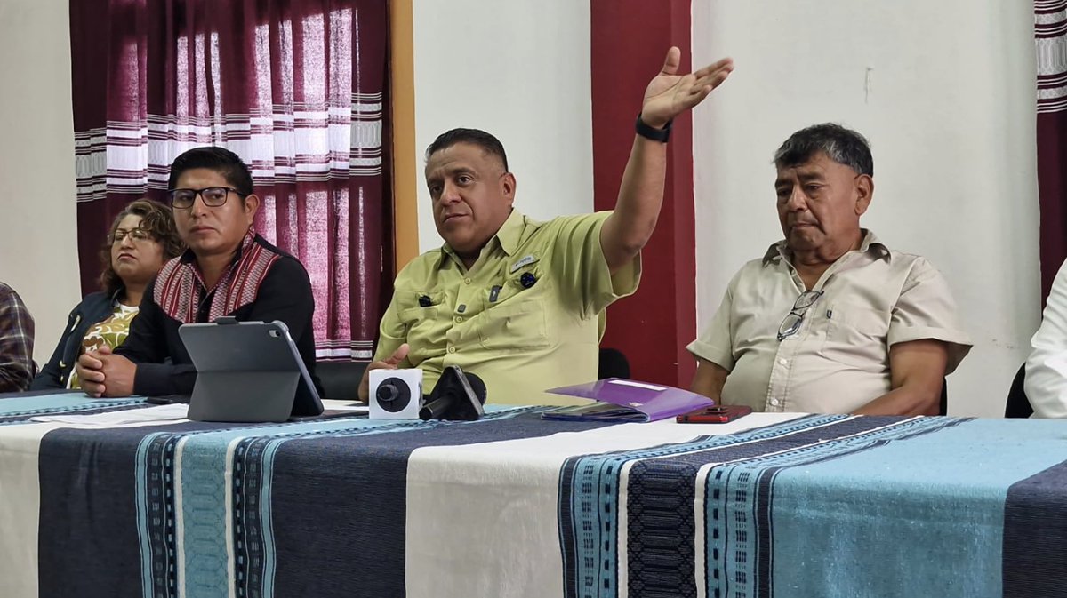 MunicipiosDT's tweet photo. Esaú López Quero solicitará licencia indefinida y acudirá a la Fiscalía tras hechos violentos en Mitla

https://t.co/gVBMB6qJgW

@salomonj 
@GobOax 
@IEEPOGobOax 
@Seccion22Cencos https://t.co/xBAwZscf0K