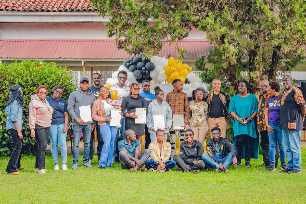 Masterpeaceke's tweet photo. Cohort 4 of the Nia Upeoni Systems Change and Leadership Academy has officially graduated.

This week, we celebrated a journey of growth, reflection, and commitment to community transformation.

Congratulations to Cohort 4. The work continues. https://t.co/SAffMUoVgZ
