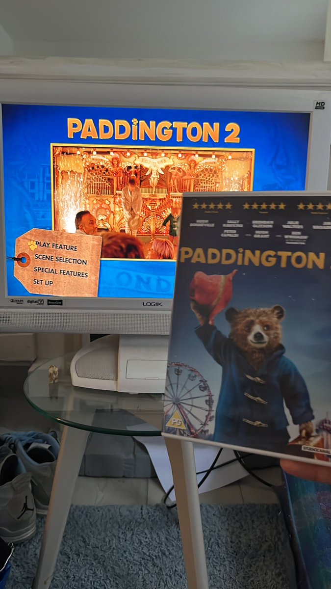 evanisnotwrong's tweet photo. Christmas came early ❤️🥹 #paddington #masterpiece https://t.co/75OVWFCNWh