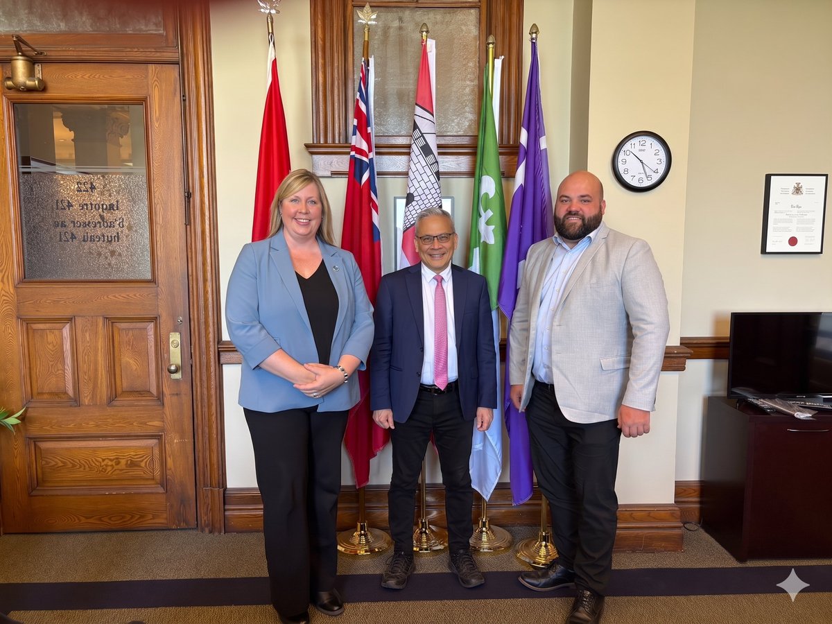 OntarioPorkNews's tweet photo. Thank you Kingston and Islands MPP @tedhsu, and Haldimand-Norfolk MPP Bobbi Ann Brady for today’s meetings with Ontario Pork to discuss key pork sector issues. Conversations included infrastructure and logistics investment to strengthen the pork sector value chain, and the importance of enhancing food security with risk management programs that are more responsive to protect farms, animals and the supply chain.