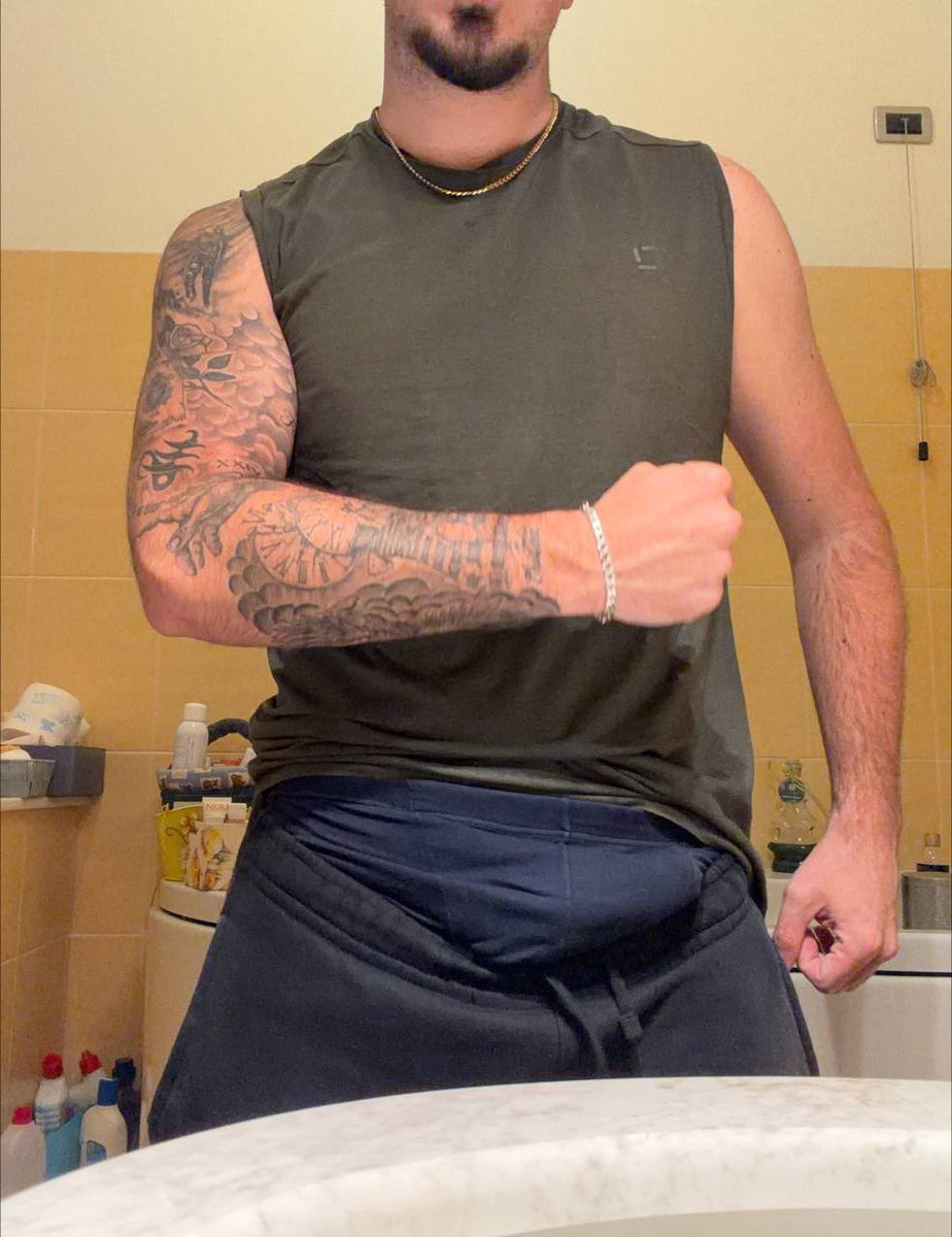 MasterMirk28693's tweet photo. DEBT RT GAME🏧
 
Il mio 🏧 @Krjstopher16 non riesce ad aspettare il mio compleanno, e ha così deciso di ficcarsi il cashcock nel cervello da stasera fino al 3 giugno. 
Avete capito bene, 6 giorni di RT game.

2/2/2
Max 2 commenti

ANNIENTIAMOLO😵‍💫

#cashmaster #findom #paypig https://t.co/xC67fF3dOn