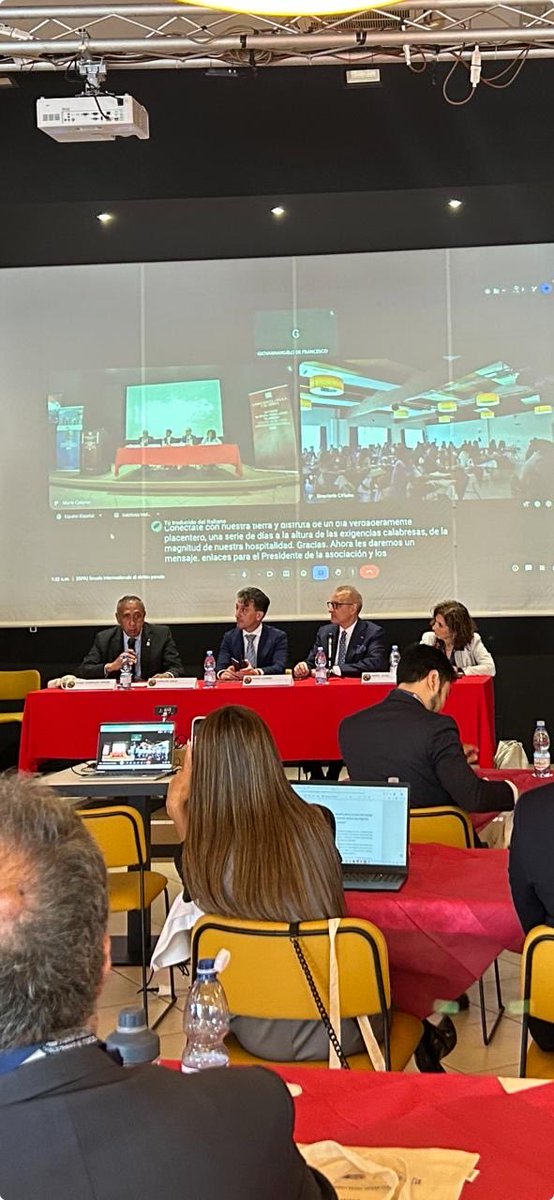 ArgentinaPenal's tweet photo. Apertura de la Escuela Internacional de Derecho Penal a cargo de Daniel Domínguez Henain (Presidente AAPDP), Nadia Espina (Vicepresidenta AAPDP), Mario Caterini (Director del Instituto Alimena de la Universidad de Calabria) https://t.co/IqT2ZKhICN