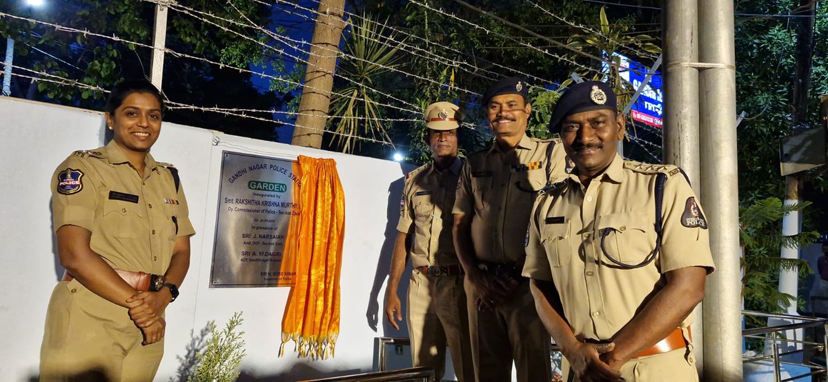 hydcitypolice's tweet photo. 𝗚𝗮𝗻𝗱𝗵𝗶 𝗡𝗮𝗴𝗮𝗿 𝗣𝗼𝗹𝗶𝗰𝗲 𝗦𝘁𝗮𝘁𝗶𝗼𝗻 𝗥𝗲𝗰𝗲𝗶𝘃𝗲𝘀 𝗜𝗦𝗢 𝟵𝟬𝟬𝟭:𝟮𝟬𝟭𝟱 𝗖𝗲𝗿𝘁𝗶𝗳𝗶𝗰𝗮𝘁𝗶𝗼𝗻; 𝗗𝗖𝗣 𝗥𝗮𝘀𝗵𝗶𝘁𝗮 𝗞𝗿𝗶𝘀𝗵𝗻𝗮𝗺𝘂𝗿𝘁𝗵𝘆 𝗜𝗻𝗮𝘂𝗴𝘂𝗿𝗮𝘁𝗲𝘀 𝗘𝗰𝗼-𝗙𝗿𝗶𝗲𝗻𝗱𝗹𝘆 𝗜𝗻𝗳𝗿𝗮𝘀𝘁𝗿𝘂𝗰𝘁𝘂𝗿𝗲 𝗨𝗽𝗴𝗿𝗮𝗱𝗲𝘀

Gandhi Nagar Police Station under the Hyderabad City Police achieved a major milestone by receiving the prestigious ISO 9001:2015 Certification in recognition of its transparent citizen services, administrative excellence, and modern infrastructure standards.

The transformation was led by Station House Officer Inspector N. Bose Kiran, who modernized the police station into a corporate-style, eco-friendly workspace with upgraded public facilities and organized administrative systems.

The newly renovated ISO-certified premises were inaugurated by Rashita Krishnamurthy, DCP Secunderabad Zone, in the presence of Additional DCP J. Narasiah and ACP A. Yadagiri. Senior officials also participated in a plantation drive to promote greenery within the station premises.

𝗠𝗮𝗷𝗼𝗿 𝘂𝗽𝗴𝗿𝗮𝗱𝗲𝘀 𝗶𝗻𝗰𝗹𝘂𝗱𝗲𝗱:

Systematic organization of files, FIR records, and case property rooms.

Complete interior and exterior renovation with energy-efficient LED lighting.

Repair of drainage and leakage issues using quality waterproofing solutions.

Removal and relocation of abandoned and seized vehicles to create operational space.

Establishment of a dedicated citizens’ reception lobby with comfortable seating.

Modernization of staff barracks and rest areas.

As part of the green initiative, vertical planter pots and air-purifying plants were installed across the premises, while overgrown trees were professionally pruned to improve sunlight and ventilation.