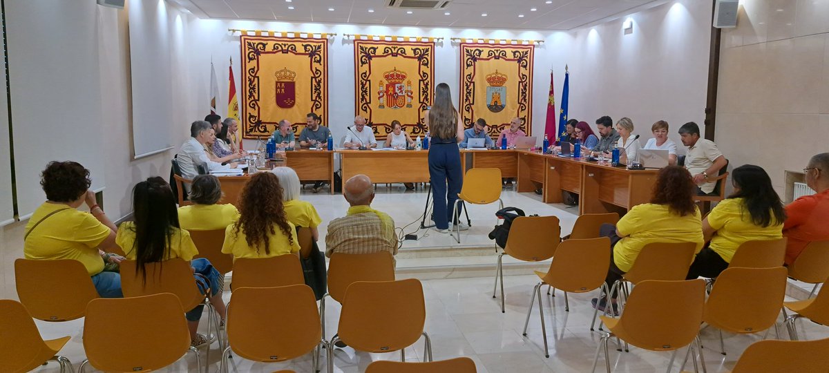 feccoormurcia's tweet photo. Gracias al pleno del @aytoBullas por debatir y aprobar la moción de apoyo al ciclo 0-3  de Educación infantil.
12 a favor
5 abstenciones

@VoxBullas_ 
@PP_Bullas
@IUVerdesBullas
@PSOE_Bullas https://t.co/DTHvnJM1bO