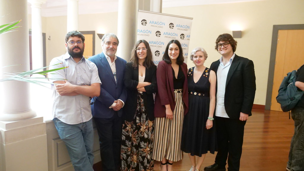 ColorIURIS's tweet photo. Un año más patrocinamos las V Jornadas Aragonesas de Protección de Datos en Zaragoza. 
Nuestras compañeras Silvia y Lucía Canut representaron a Coloriuris en este foro clave sobre privacidad, IA y ciberseguridad. 
¡Uniendo lo digital y lo jurídico para el mañana! 
 #Legaltech https://t.co/yFqtHVy7qL