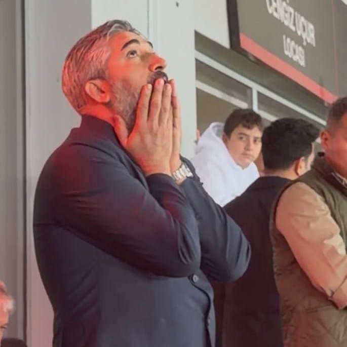 bosunatiklama's tweet photo. Play-Off finalinde tribünlerde yer alan 'Biz Anadoluyuz' duruşuyla ilgili konuşan ARCA Çorum FK sahibi Savaş Balçık: 

"Biz Anadolu'nun hikayesini sahaya taşıyoruz. 'Biz Anadoluyuz' sadece Çorum'un değil, bütün Anadolu'nun sesidir. 

Bu sadece bir söz değil, Anadolu'nun sahadaki duruşudur. 

Bu duruşun tribünlerde yer almasını istedim; çünkü bu başarı yalnızca bizim değil, emeğiyle mücadele eden tüm Anadolu insanının hikayesidir. 

Süper Lig'de bu sezon Anadolu'nun sezonu olacak."