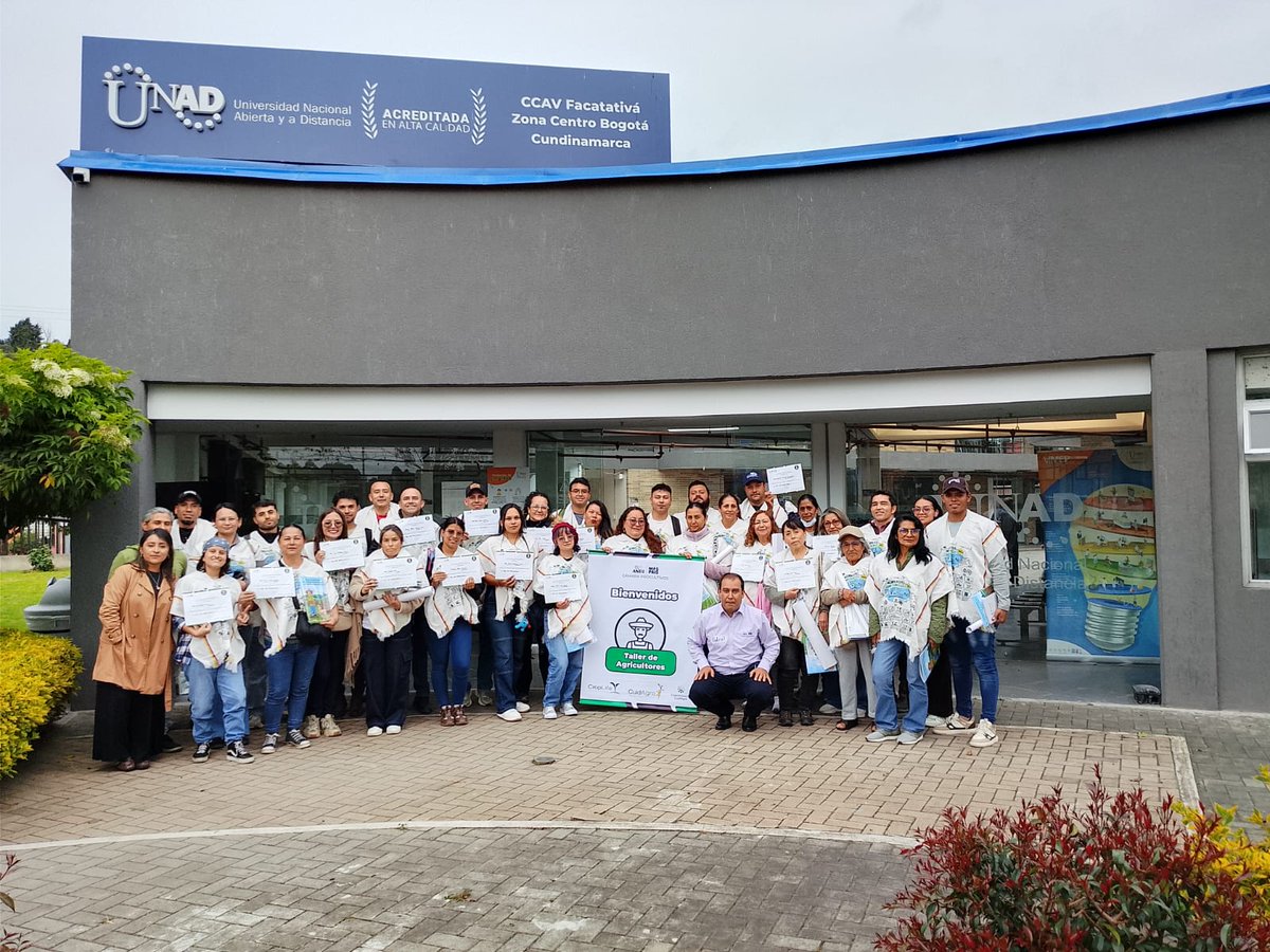 ProcultivosAndi's tweet photo. 🌱 En #Facatativá realizamos nuestro taller de protección de cultivos junto con la @UniversidadUNAD, en el que participaron 34 personas comprometidos con una #agricultura más productiva y sostenible 🚜🌾.
#AgriculturaSostenibleEnAcción #CuidAgro #SPMF https://t.co/SS2nF031PQ