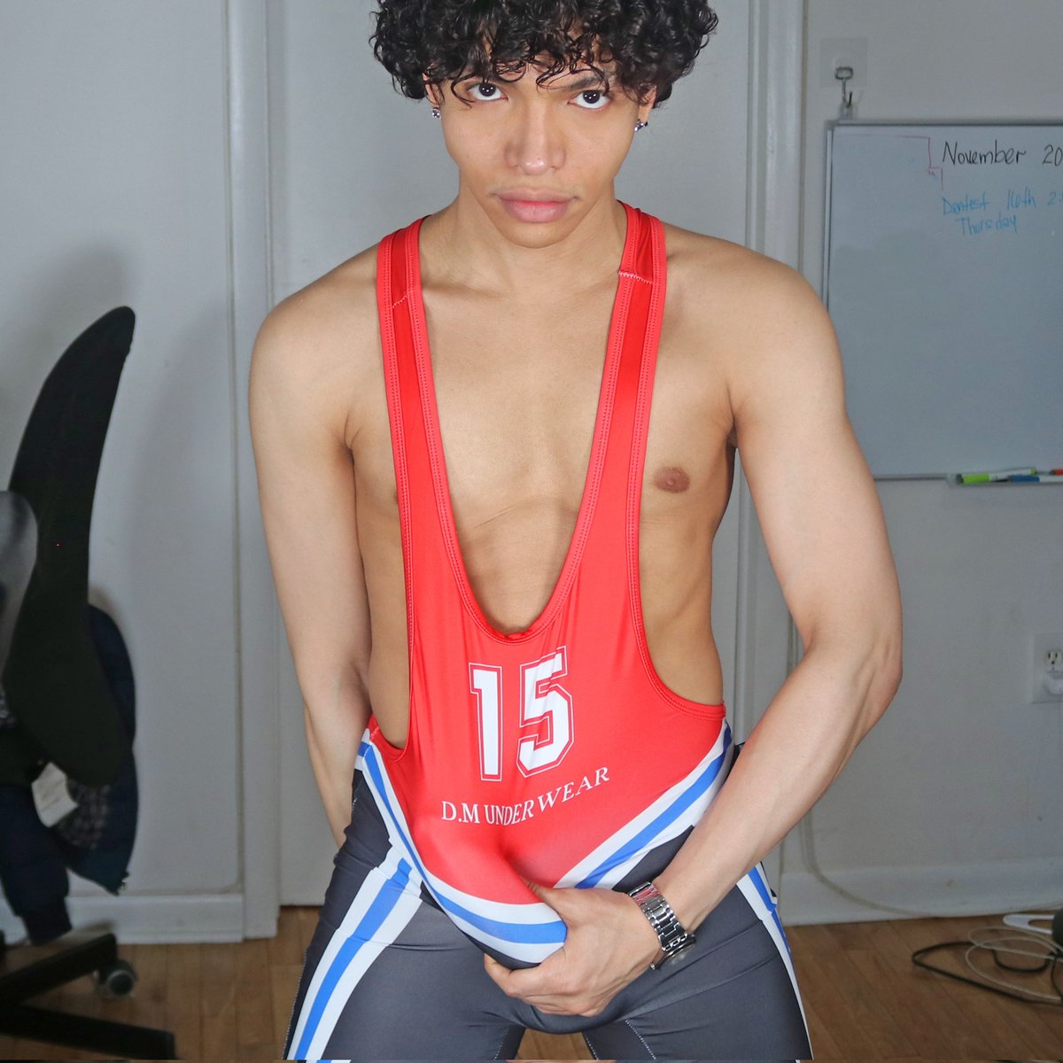 Twinkbig9's tweet photo. 😎 Retweet if you wanna Wrestle?🍆🔥 https://t.co/QZObVB6cH7