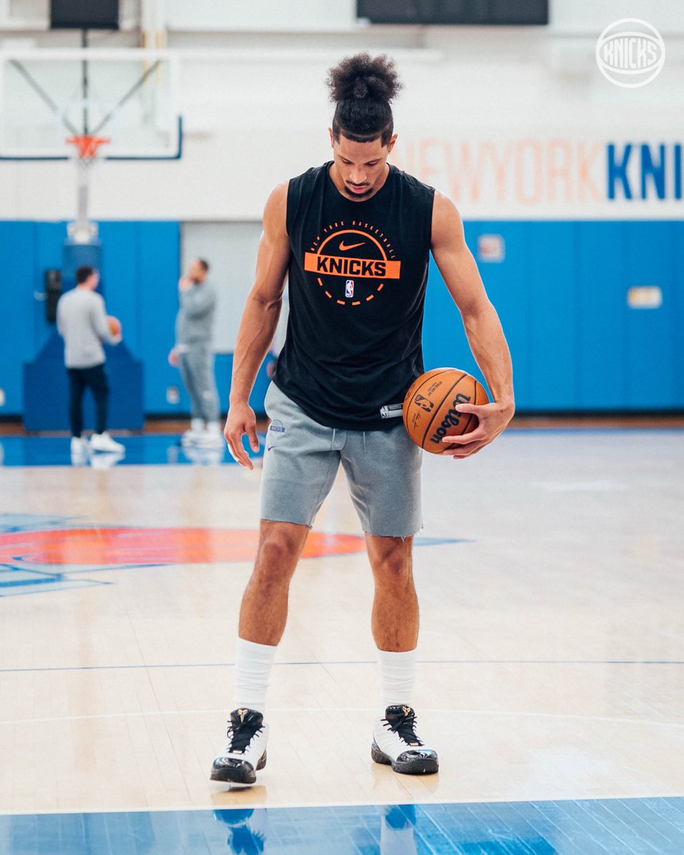 NEW YORK KNICKS tweet media