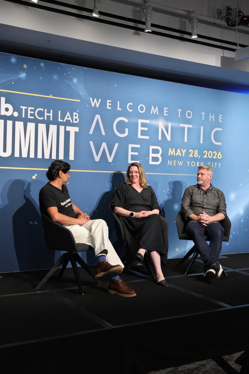 IABTechLab's tweet photo. 49% of @fastly’s traffic is bots, and Simon Wistow explains how we’re moving to a bot-first web. People Inc.’s Lindsay Van Kirk also took the stage at #TechLabSummit to talk about how, after moving from a blocklist to an allowlist, they are now blocking up to 30K bots a day! https://t.co/6UmB953ObA